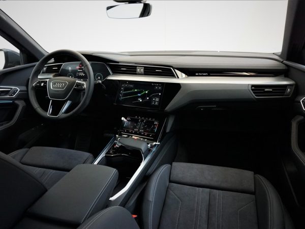 Audi Q8 E-Tron Sport 50 Quattro Business Advanced - immagine 2