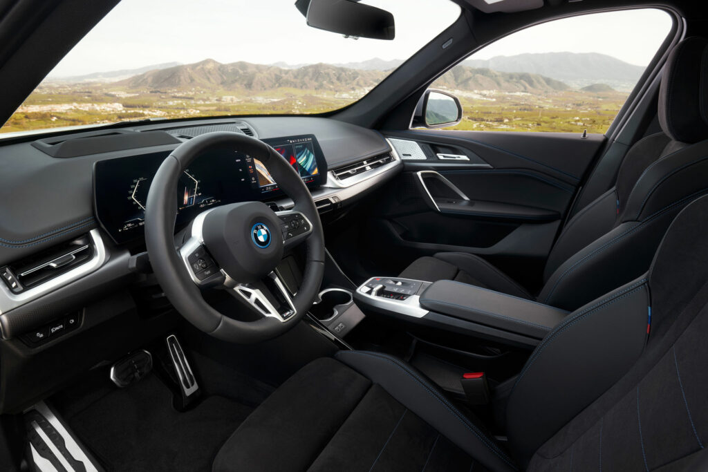 Bmw Ix1 Edrive 20 - immagine 4