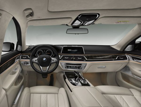 Bmw series 7 740d Xdrive - immagine 2