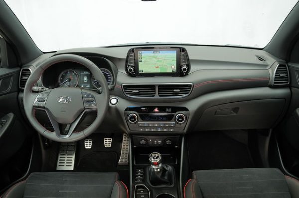 Hyundai Tucson 1.6 Crdi Mhev 2wd 136cv Business Dct - immagine 2