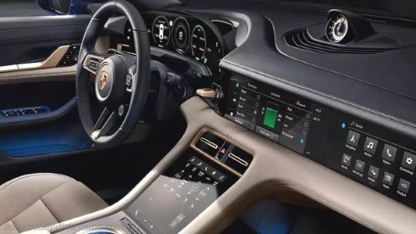 Porsche Taycan 89 kwh - immagine 2