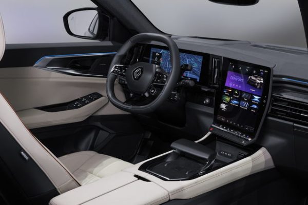 Renault Espace 1.2 Techno E-Tech Full Hybrid 200 - immagine 2
