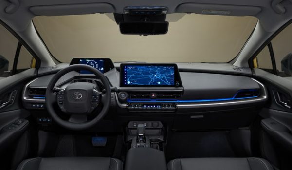 Toyota Prius Plug-in Hybrid Active - immagine 2