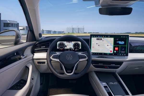 Volkswagen Passat 1.5 Tsi eHybrid business Dsg SW - immagine 4