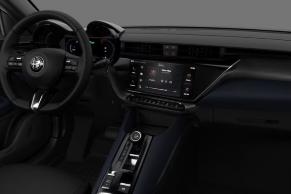 Alfa Romeo Junior 1.2 145cv Hybrid Edct6 - immagine 4