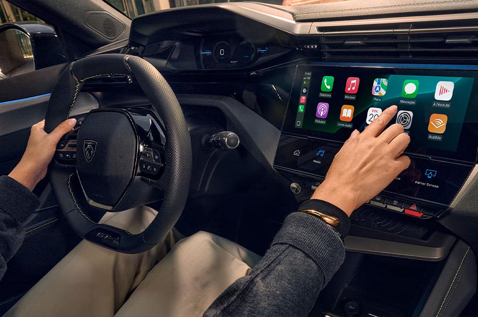 interni nuova peugeot 308
