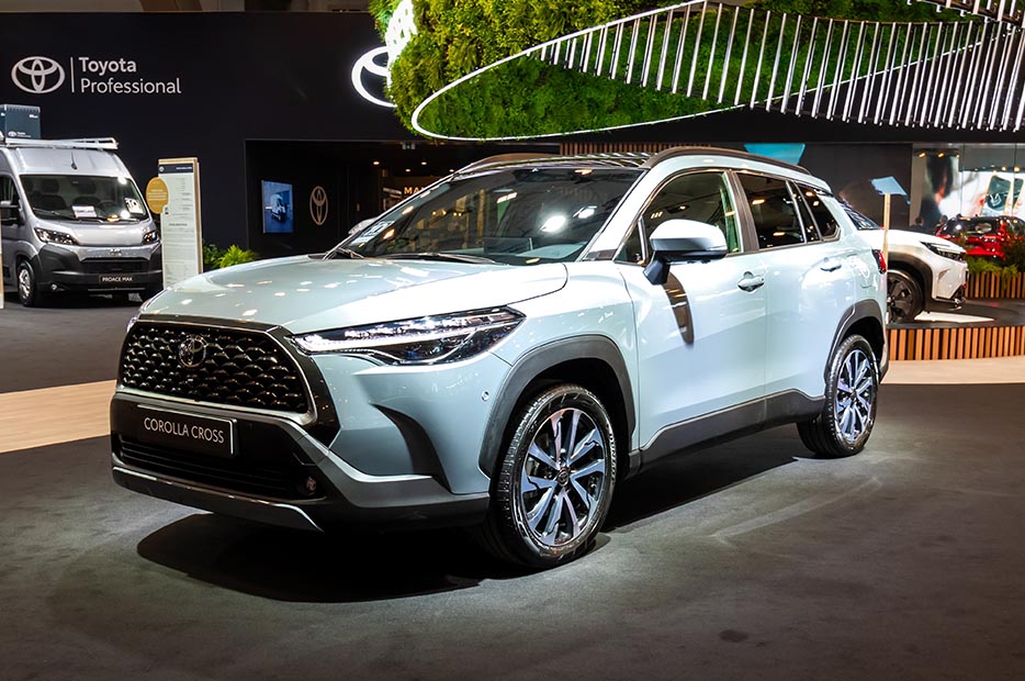 nuova toyota corolla 2025