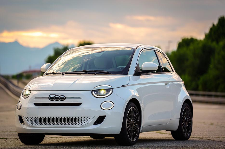 nuova fiat 500 fronte