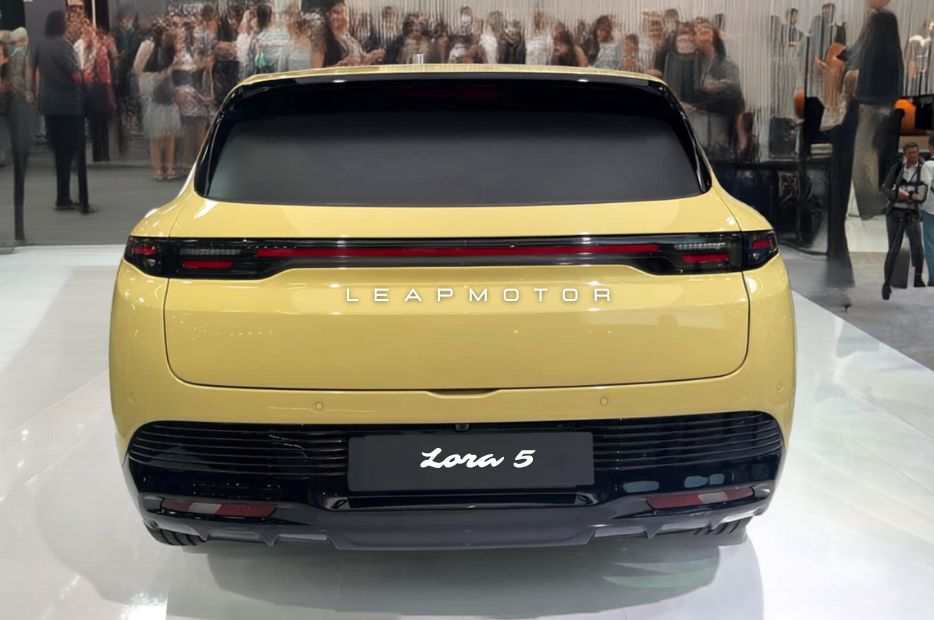 leapmotor b05 retro