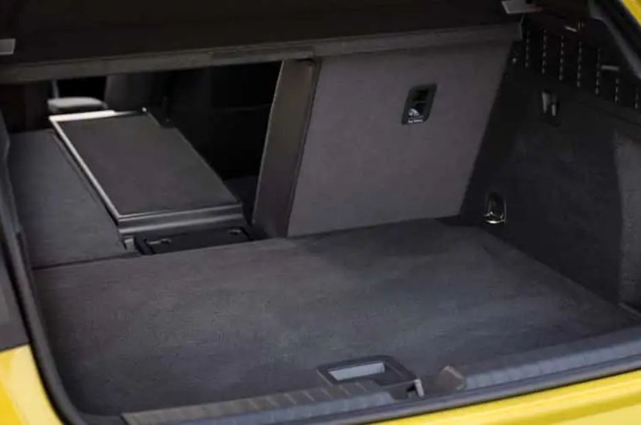 nuova audi a3​ bagagliaio