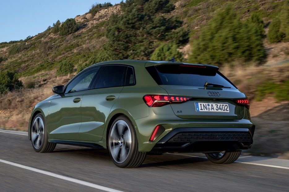 nuova audi a3​ laterale
