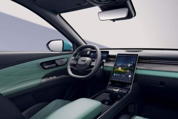 LEPAS L8 PHEV 1.5 TGDi 279cv Essence - immagine 4