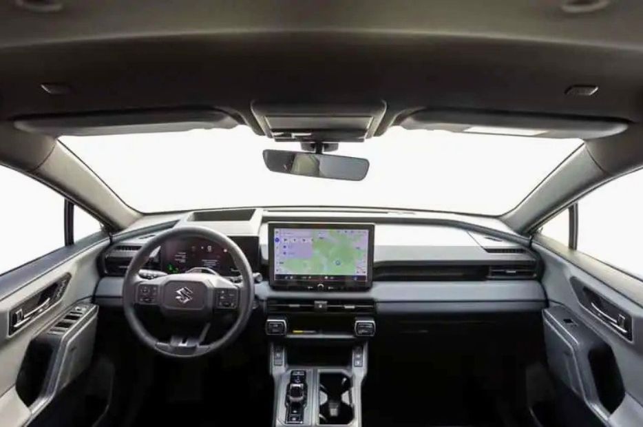 nuova suzuki across interni